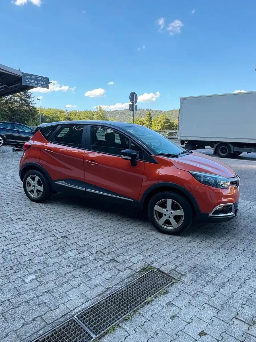 Gebraucht Renault Captur 90 PS (66 kW) 2016 Orange SUV