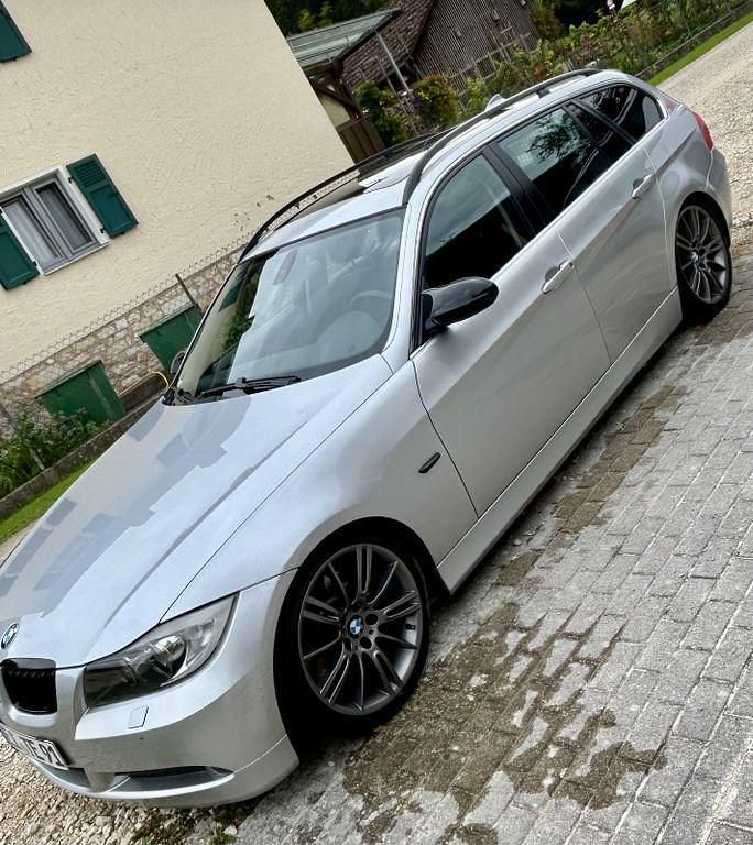 Silber Gebraucht 2006 BMW 325 Performance Kombi | 4.950 € (Fairer Preis) - Bild 1/4