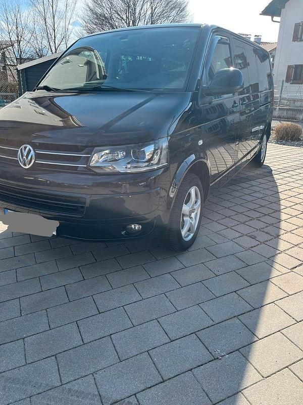 Gebraucht VW Multivan Highline 179 PS (131 kW) 2012 Schwarz Van / Kleinbus