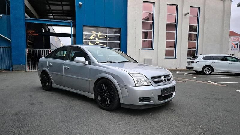 Gebraucht 2004 Opel Vectra Limousine | 2.800 € (Teuer) - Bild 1/4