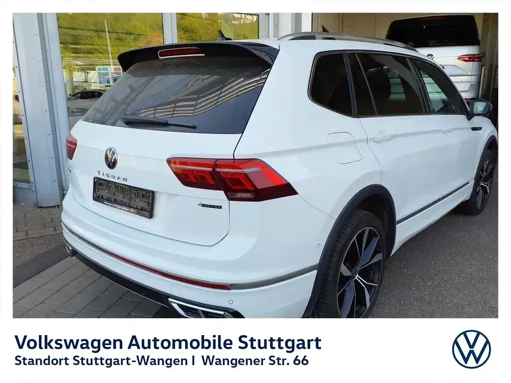Gebraucht VW Tiguan Allspace R-line 245 PS (180 kW) 2023 Weiß SUV