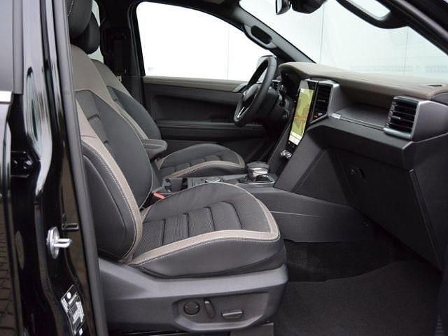 Gebraucht VW Amarok Aventura 241 PS (177 kW) 2023 Midnight black metallic Pickup