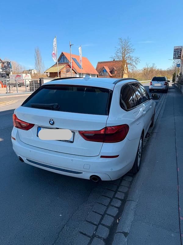 Gebraucht BMW 520 2019 Weiß Kombi