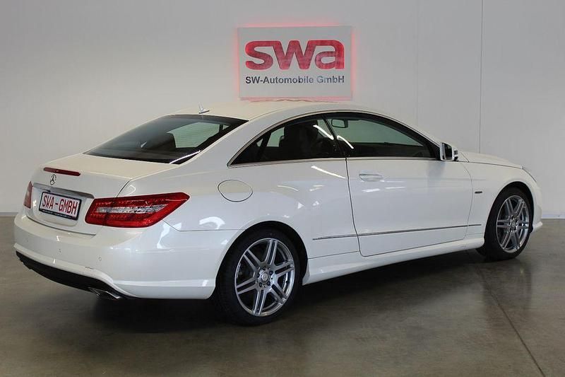 Gebraucht Mercedes E500 AMG 408 PS (300 kW) 2012 Weiß
