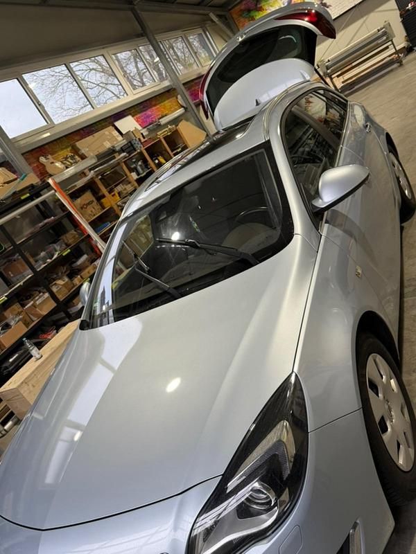 Gebraucht Opel Insignia 120 PS (88 kW) 2014 Silber Kombi