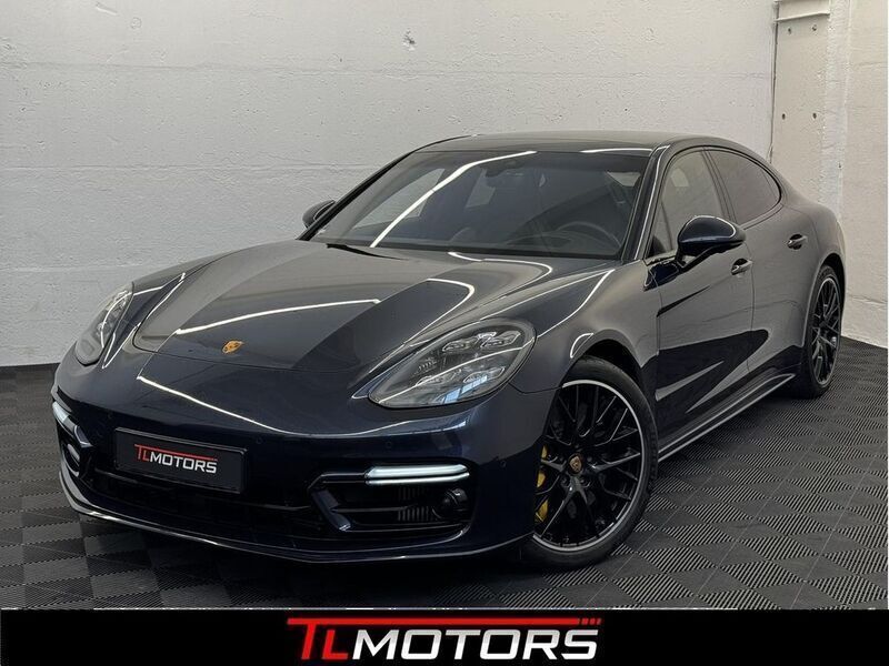 Blau Gebraucht 2021 Porsche Panamera Turbo S Limousine | 119.990 € (Teuer) - Bild 1/4
