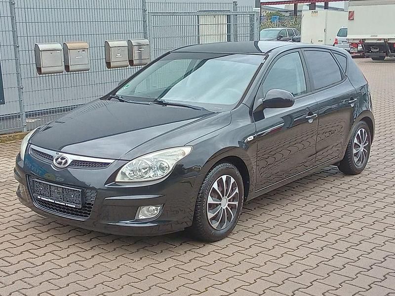 Gebraucht Hyundai i30 Classic 116 PS (85 kW) 2007 Schwarz Limousine