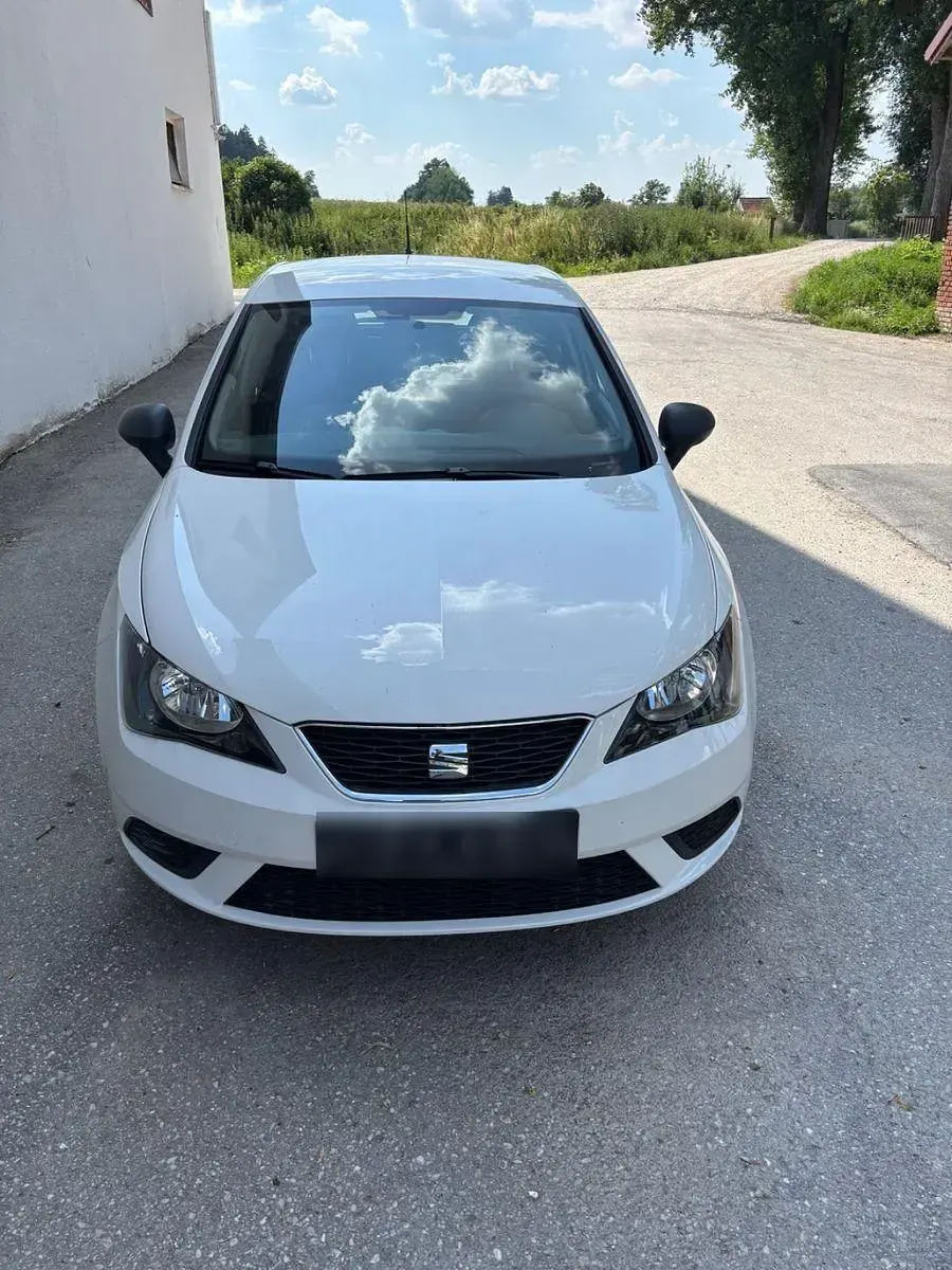 Gebraucht Seat Ibiza Reference 69 PS (50 kW) 2015 Weiß Kleinwagen