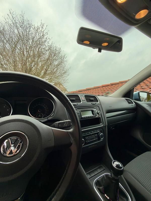 Second-hand VW Golf VI 122 CP (89 kW) 2010 Albastru Hatchback