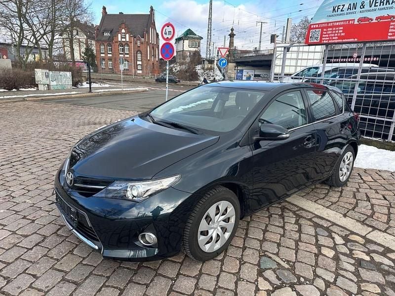 Gebraucht Toyota Auris Comfort 132 PS (97 kW) 2014 Schwarz Limousine