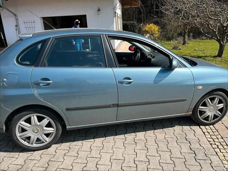 Gebraucht Seat Ibiza 75 PS (55 kW) 2005 Blau Kleinwagen