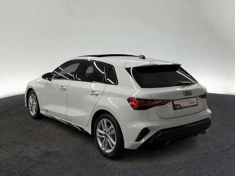 Gebraucht Audi A3 Ambiente 150 PS (110 kW) 2025 Gletscherweiß metallic Limousine