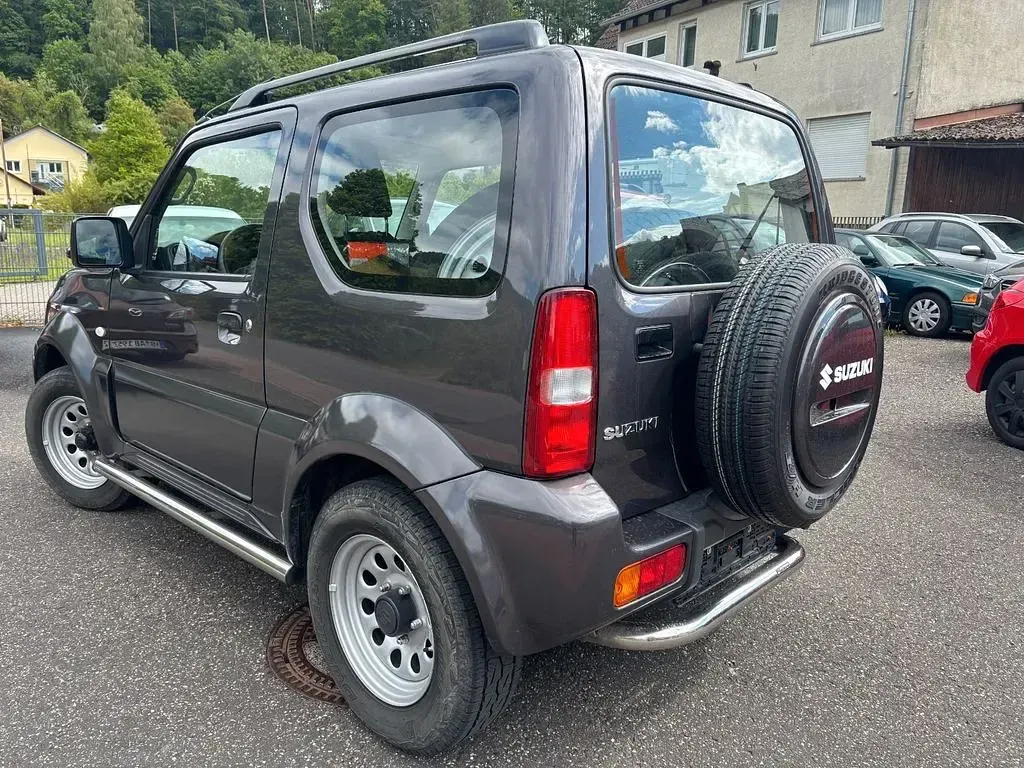 Gebraucht Suzuki Jimny Ranger Comfort 84 PS (61 kW) 2018 Grau SUV