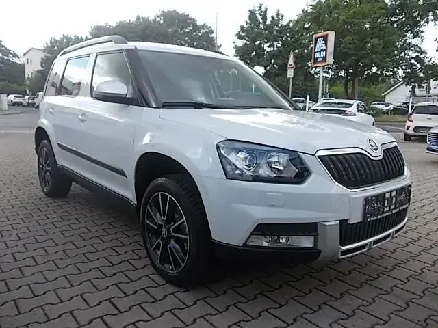 Gebraucht Skoda Yeti Elegance 110 PS (80 kW) 2014 Moonweiss metallic SUV