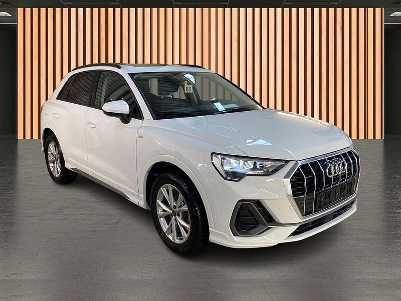 Gebraucht Audi Q3 S-Line 190 PS (139 kW) 2025 Gletscherweiß metallic SUV