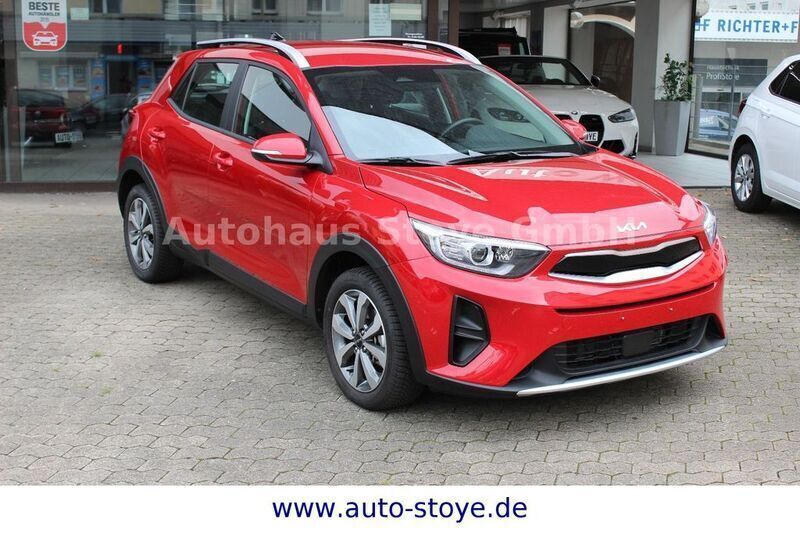 Rot Gebraucht 2022 Kia Stonic Vision SUV | 16.499 € (Guter Preis) - Bild 1/4