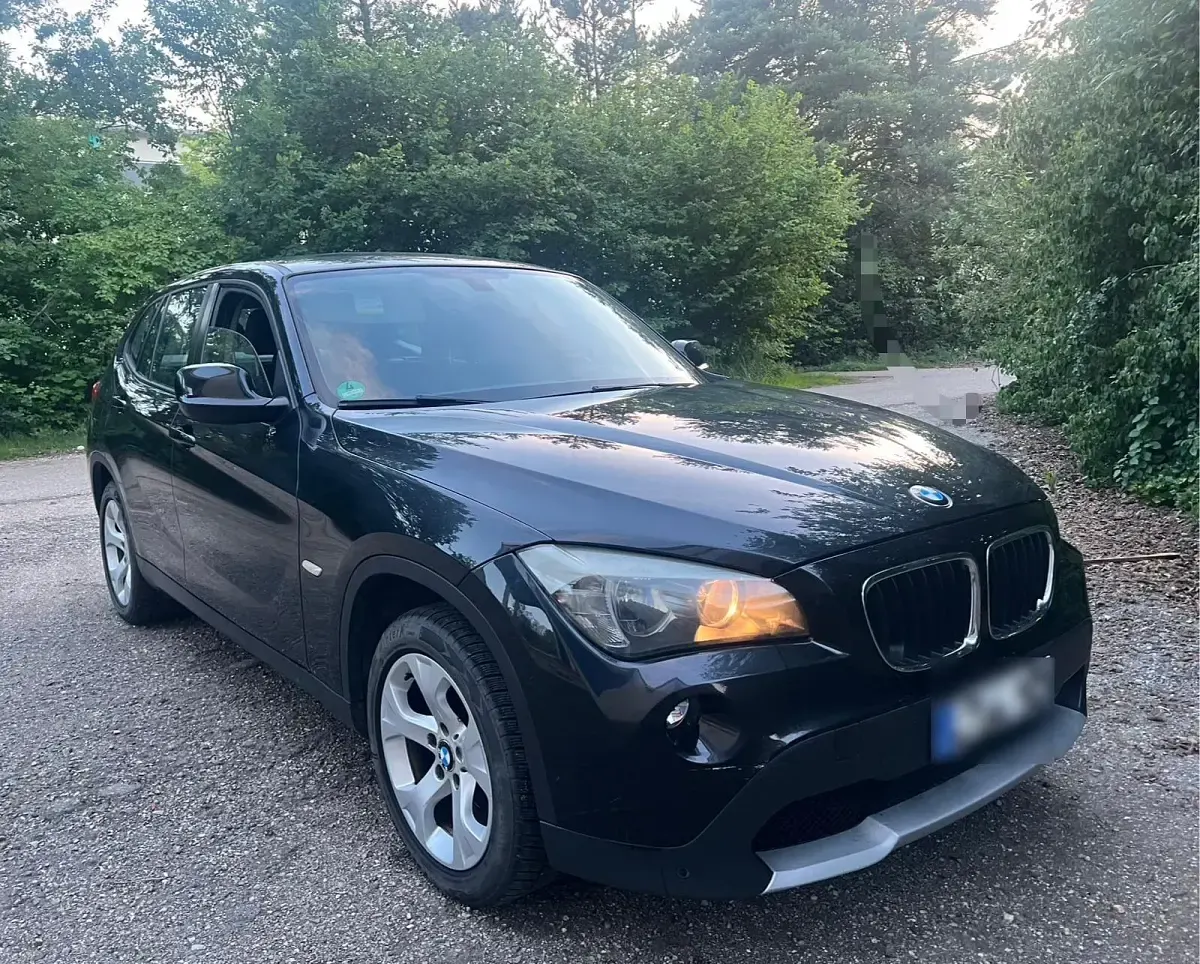 Gebraucht BMW X1 150 PS (110 kW) 2010 Schwarz SUV