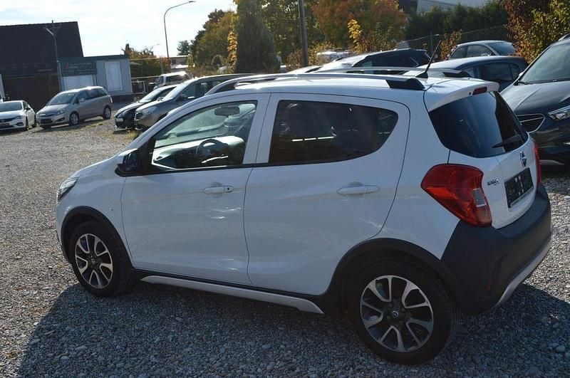 Gebraucht Opel Karl Rocks 73 PS (53 kW) 2018 Weiß Kleinwagen