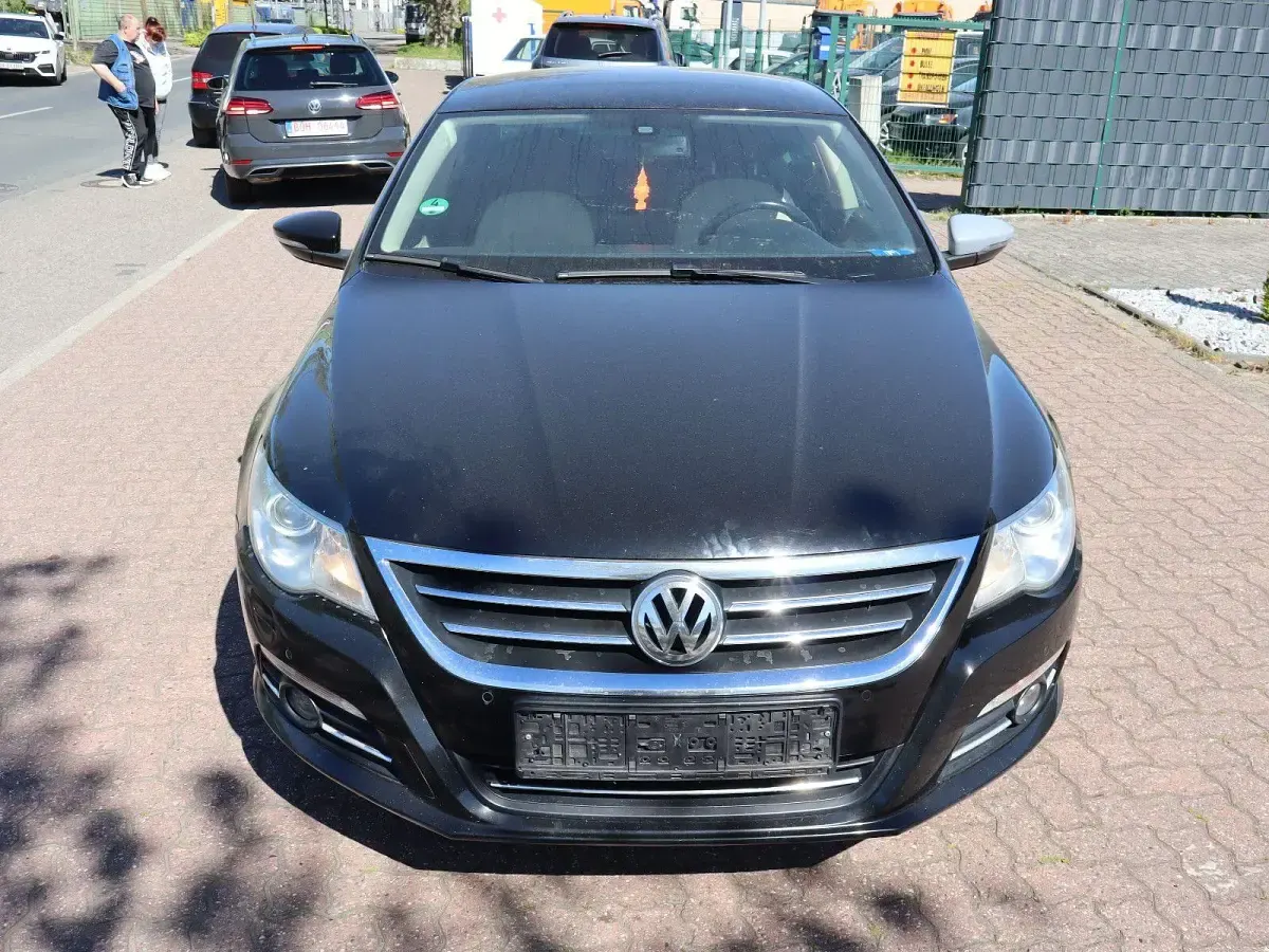 Gebraucht VW Passat Basis 160 PS (117 kW) 2009 Schwarz Limousine