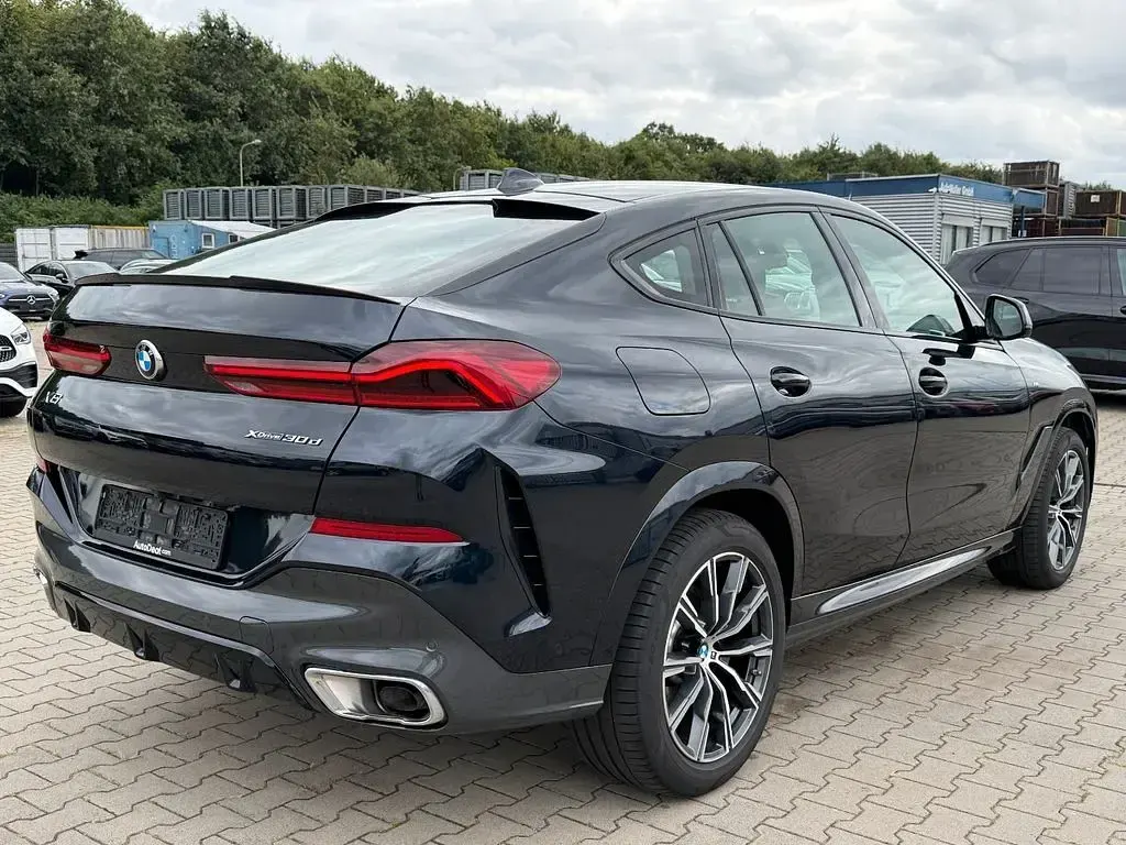 Gebraucht BMW X6 M Sport 286 PS (210 kW) 2023 Schwarz SUV