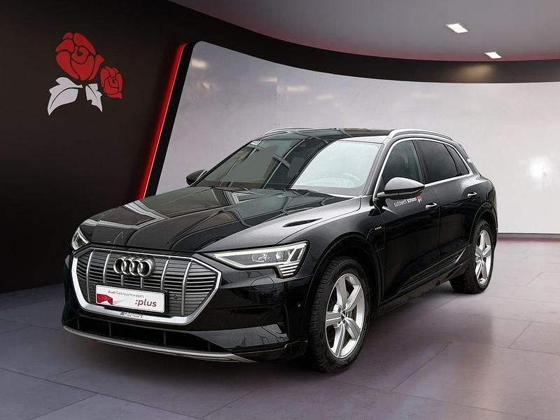 Gebraucht Audi e-tron Advanced 408 PS (300 kW) 2019 Mythosschwarz metallic (metallic) SUV