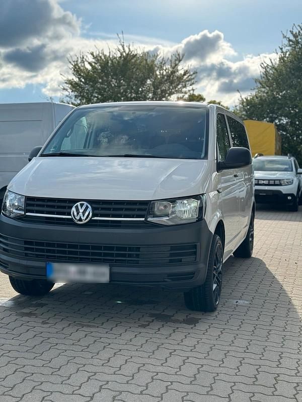 Gebraucht VW Transporter 102 PS (75 kW) 2018 Weiß Van