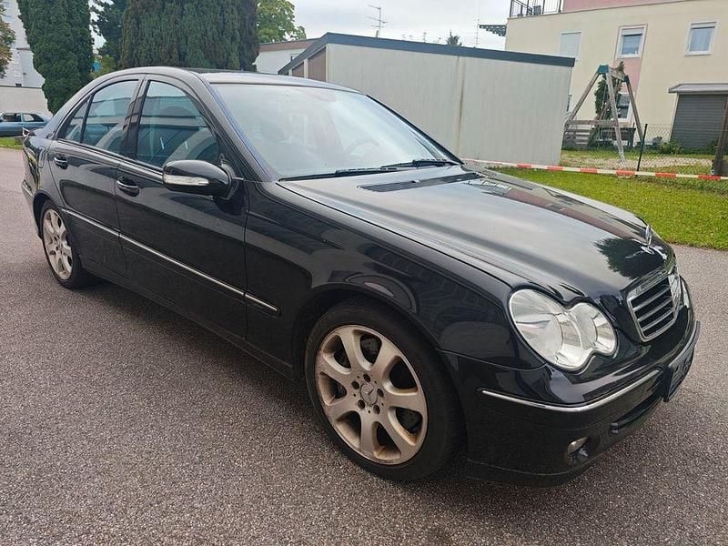 Gebraucht Mercedes C200 Avantgarde 163 PS (119 kW) 2004 Schwarz Limousine