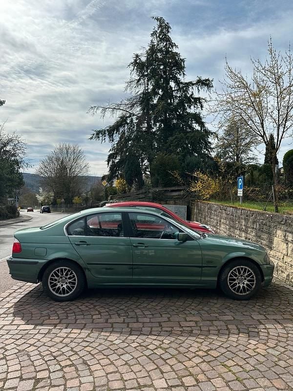 Gebraucht BMW 320 150 PS (110 kW) 1999 Grün Limousine