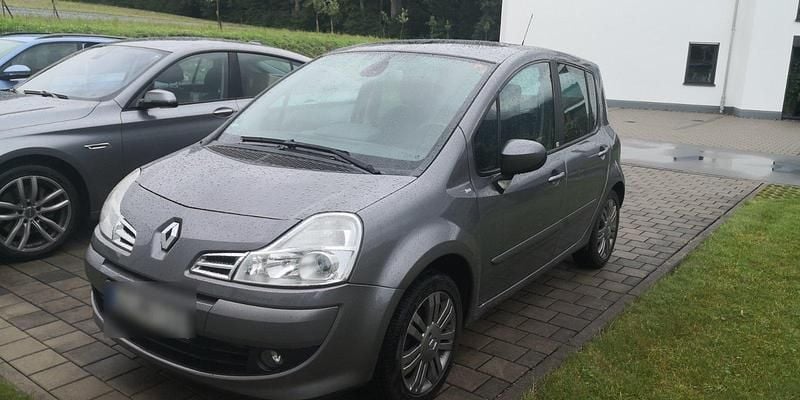 Grau Gebraucht 2012 Renault Modus Van / Kleinbus | 1.500 € (Fairer Preis) - Bild 1/4