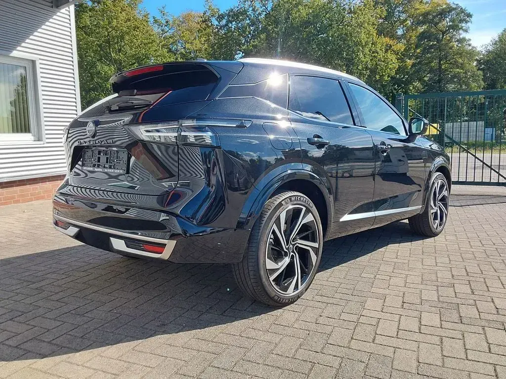 Gebraucht Nissan Qashqai Tekna+ 158 PS (116 kW) 2024 Schwarz SUV