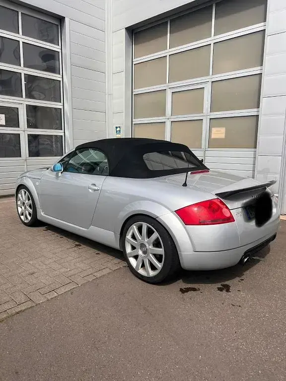 Gebraucht Audi TT Roadster Sport 179 PS (131 kW) 1999 Silber Cabrio