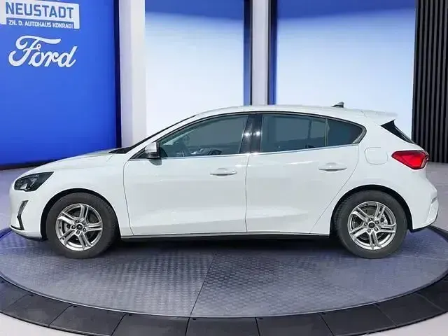 Gebraucht Ford Focus Cool & Connect 125 PS (91 kW) 2021 Weiß Limousine