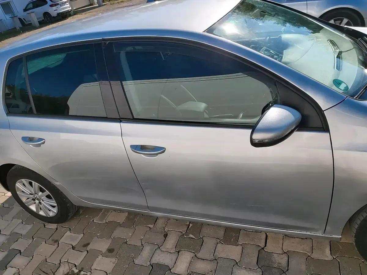 Gebraucht VW Golf VI 102 PS (75 kW) 2008 Silber Kleinwagen