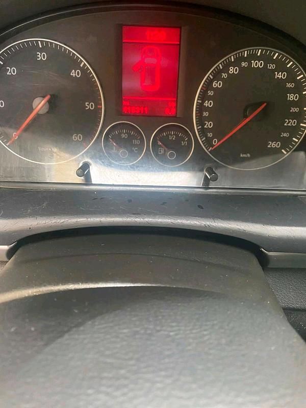 Gebraucht VW Touran 140 PS (102 kW) 2006 Braun Van / Kleinbus