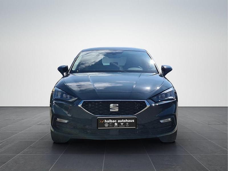 Gebraucht Seat Leon Style 150 PS (110 kW) 2026 Fjordblau Limousine