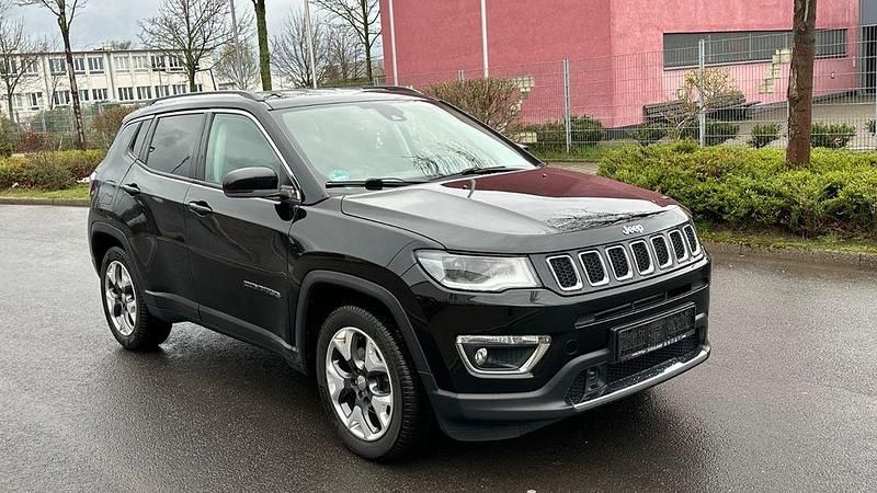 Second-hand Jeep Compass Limited 140 CP (102 kW) 2018 Negru SUV