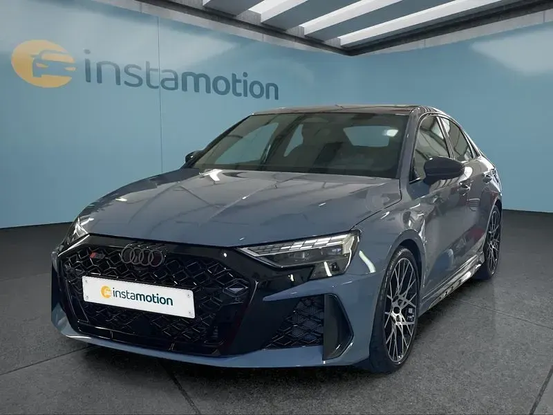 Neu Audi RS3 400 PS (294 kW) 2025 Grau Limousine