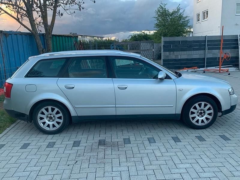 Second-hand Audi A4 220 CP (161 kW) 2001 Gri Break