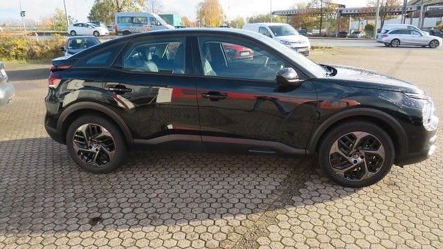Gebraucht Citroën C4 Feel 131 PS (96 kW) 2022 Schwarz Limousine