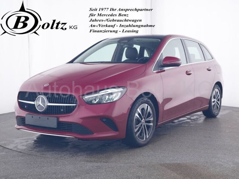 Manufaktur patagonienrot Gebraucht 2024 Mercedes B200 Van / Kleinbus | 34.800 € (Teuer) - Bild 1/4