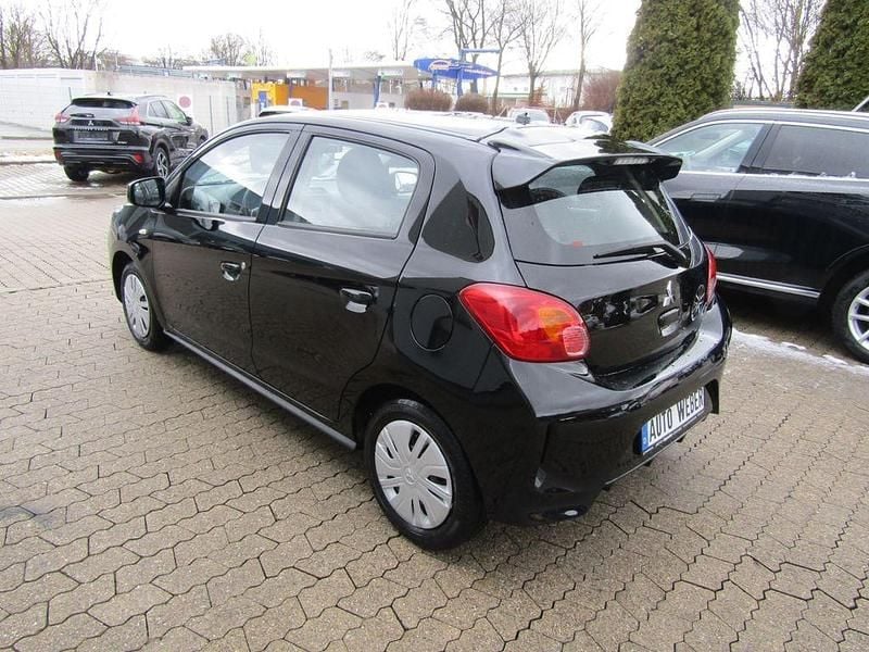 Gebraucht Mitsubishi Space Star Select 71 PS (52 kW) 2024 Schwarz Kleinwagen