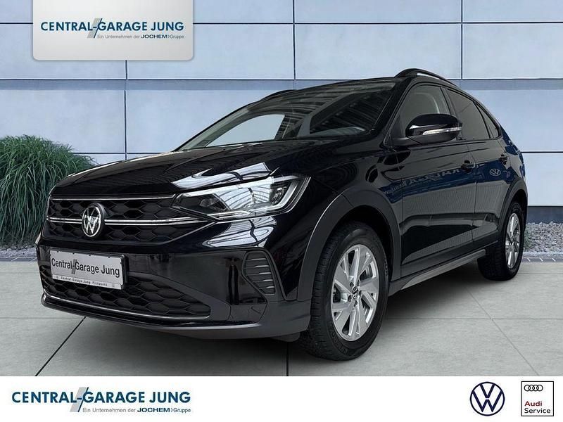 Deep black perleffekt (metallic) Gebraucht 2022 VW Taigo Life SUV | 16.990 € (Guter Preis) - Bild 1/4