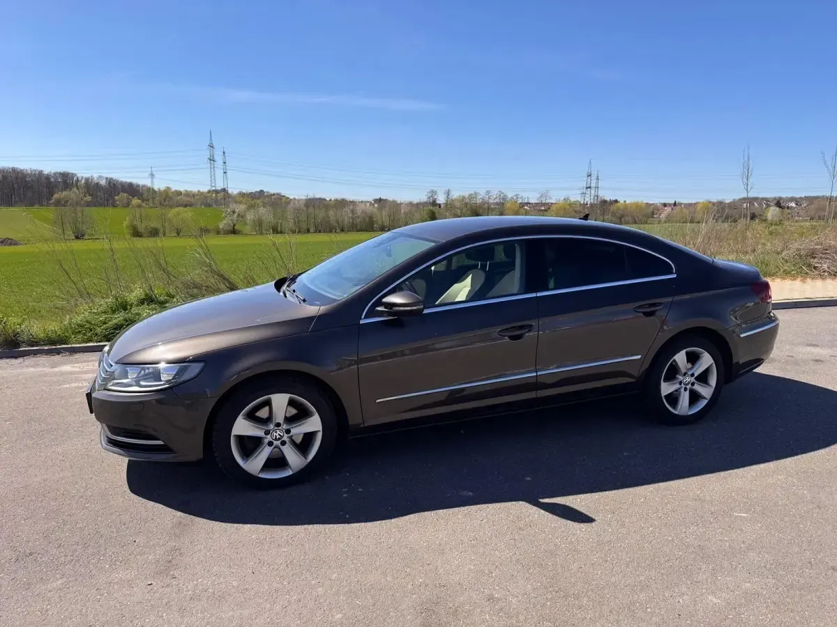 Occasion VW CC 140 ch (102 kW) 2014 Marron Berline
