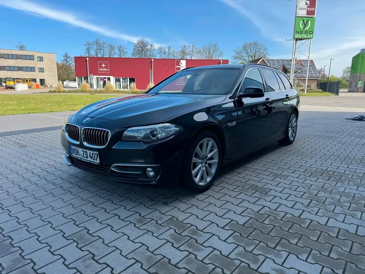 Gebraucht BMW 520 Luxury Line 184 PS (135 kW) 2014 Schwarz Kombi