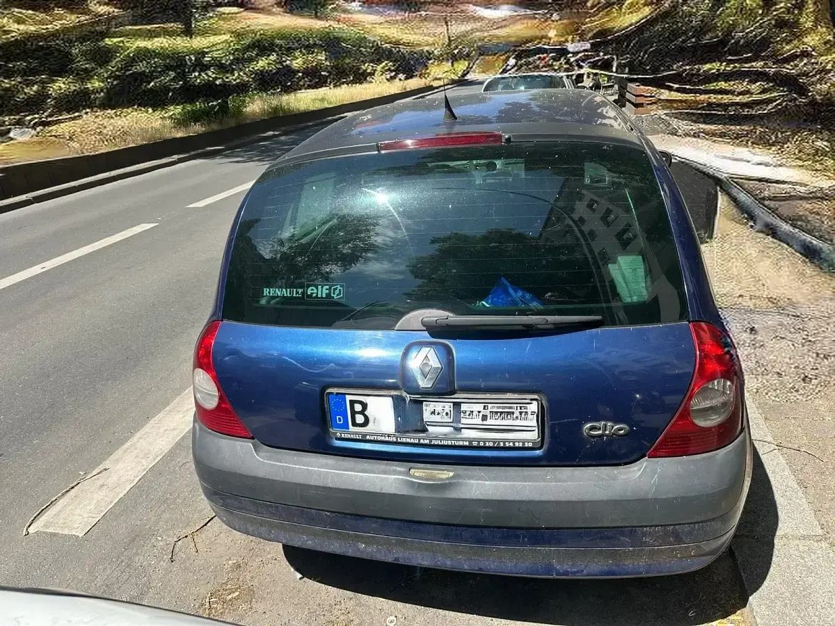 Gebraucht Renault Clio II 65 PS (47 kW) 2003 Limousine