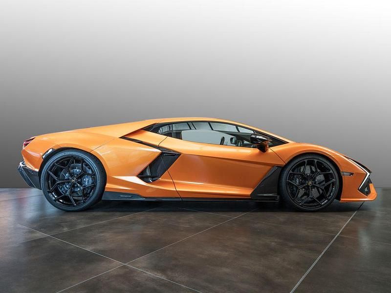 Gebraucht Lamborghini Revuelto 1016 PS (747 kW) 2025 Orange Coupé