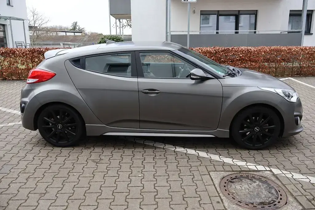 Gebraucht Hyundai Veloster Style 186 PS (136 kW) 2015 Grau Kleinwagen