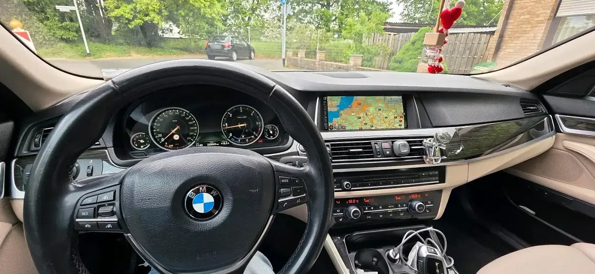 Gebraucht BMW 525 218 PS (160 kW) 2015 Andere farben Kombi