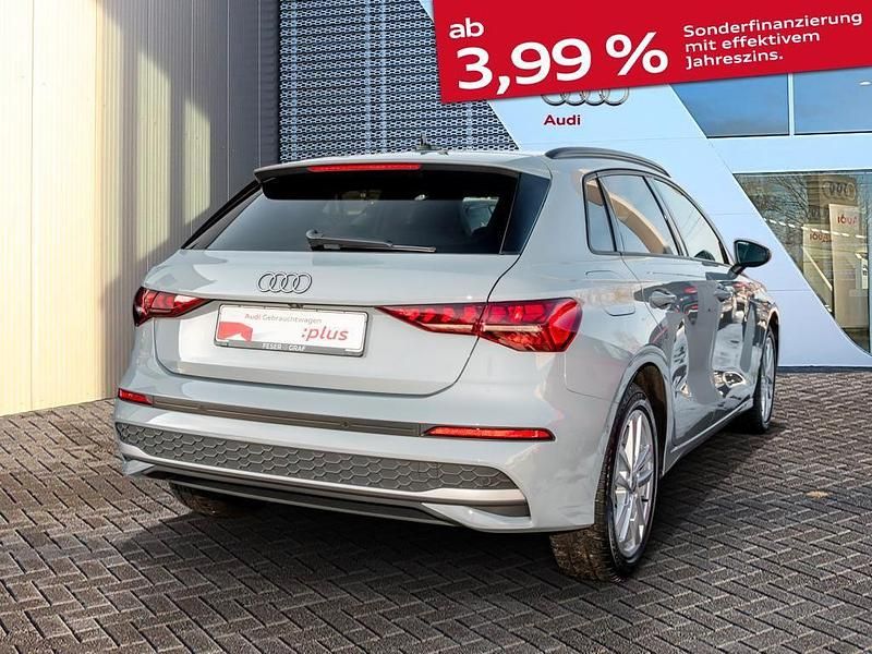 Gebraucht Audi A3 Ambiente 116 PS (85 kW) 2025 Pfeilgrauperleffekt Limousine