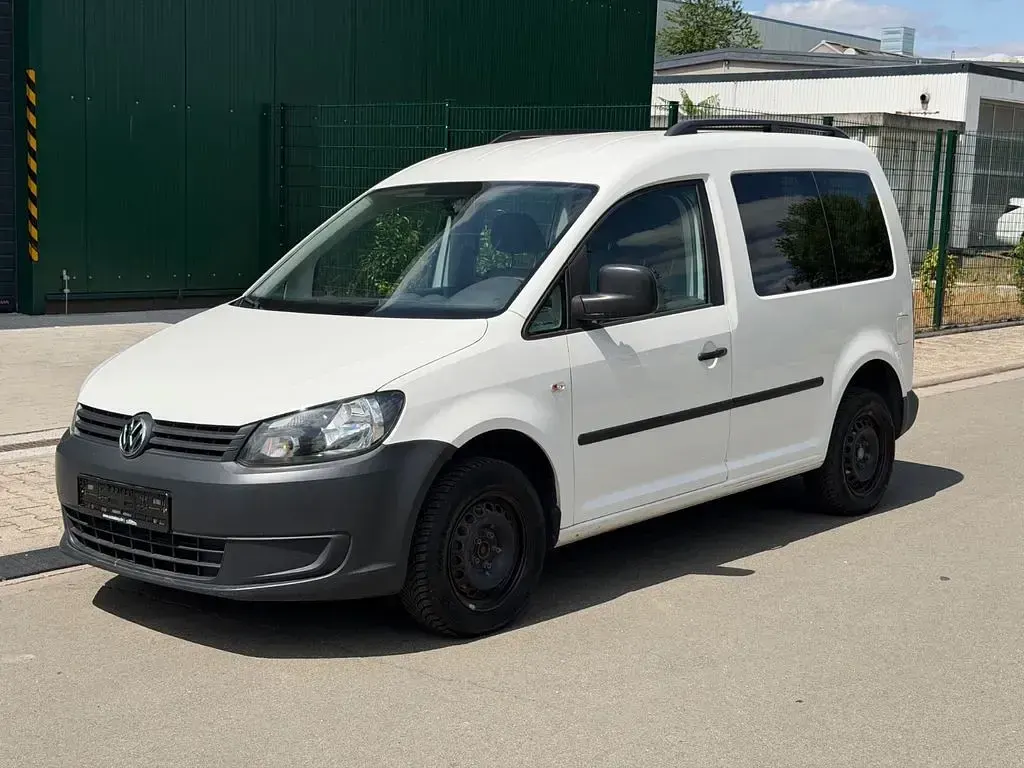 Gebraucht VW Caddy 102 PS (75 kW) 2013 Weiß Van / Kleinbus